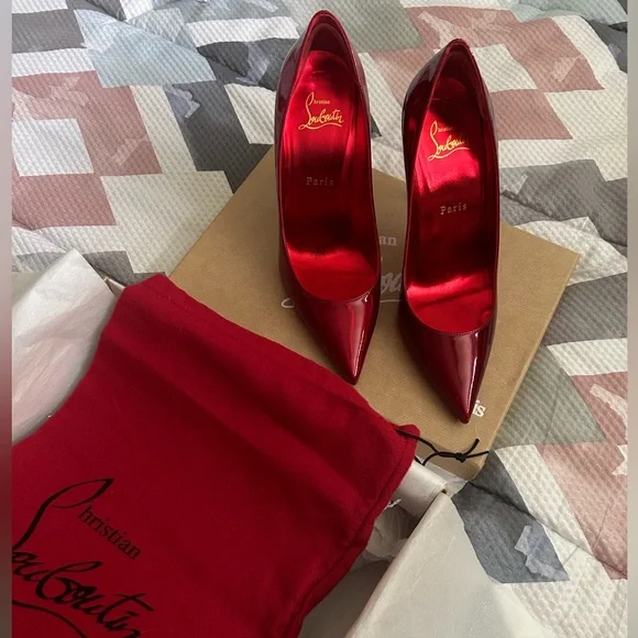 Louboutin heels - Picture 1 of 4